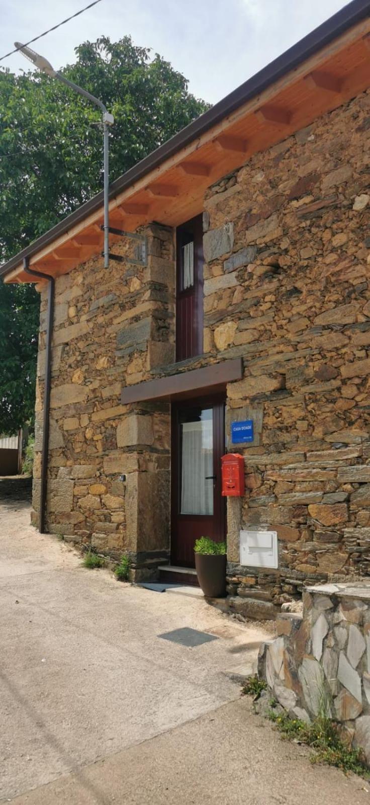 فيلا Casa Doade, En A Ribeira Sacra المظهر الخارجي الصورة